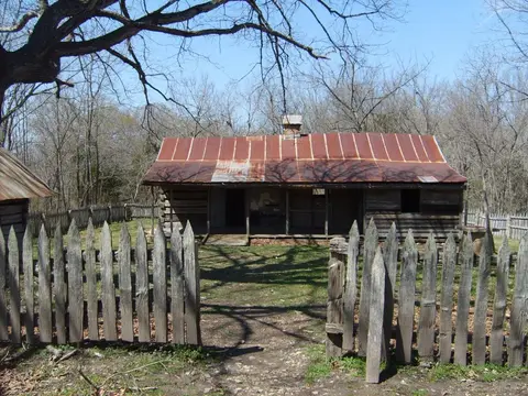 Historic Collier homestead cabin near Tyler Bend